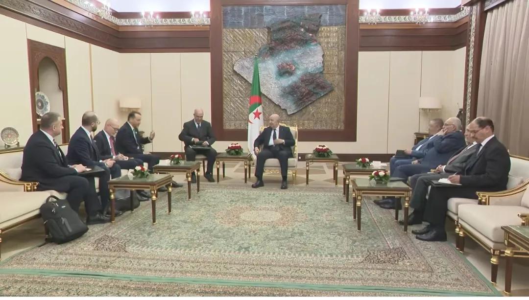 رئيس الجمهورية يستقبل نائب رئيس مجلس الوزراء، وزير الشؤون الخارجية البولندي