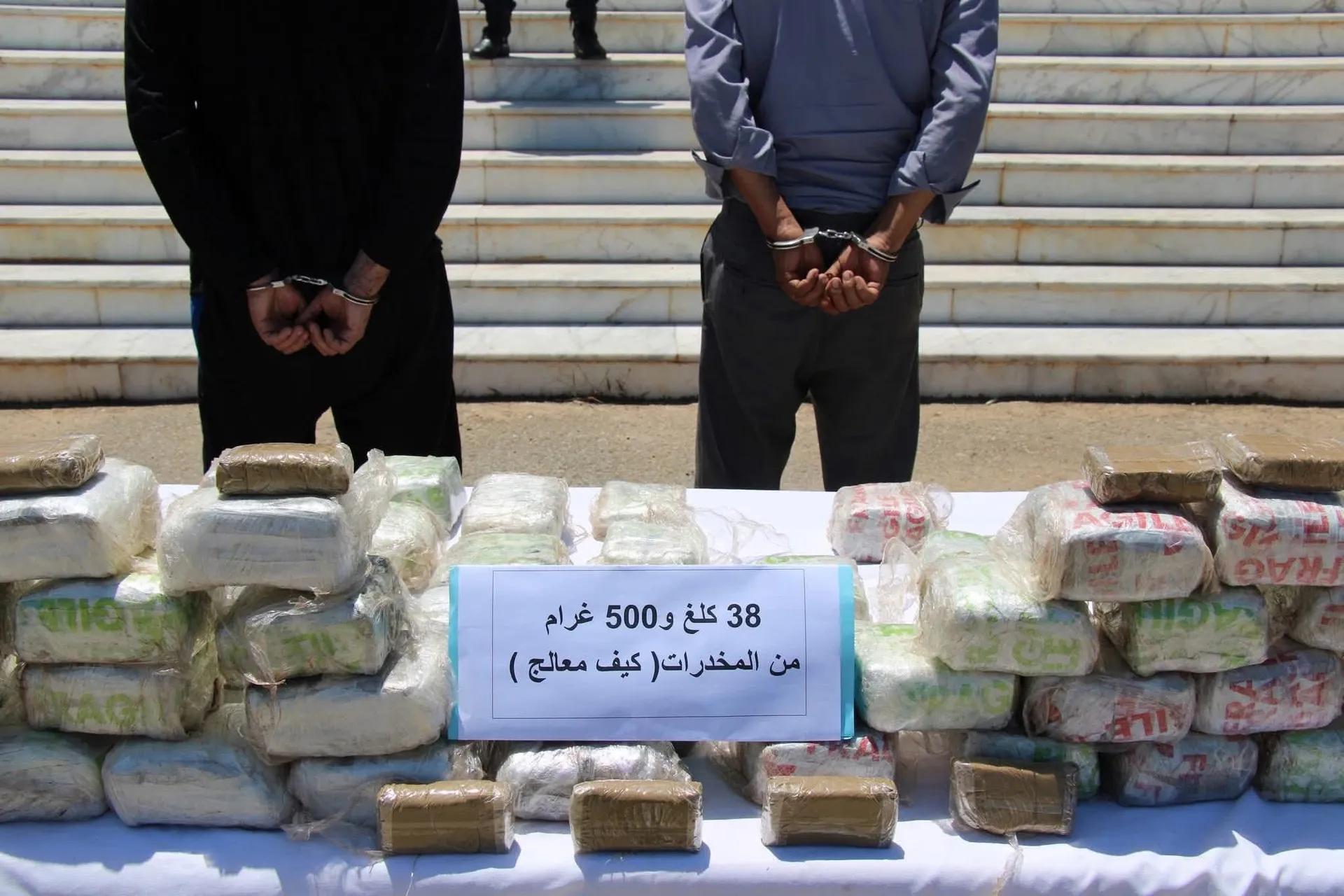 توقيف شخصين وحجز ازيد من 38 كلغ من المخدرات بمعسكر 