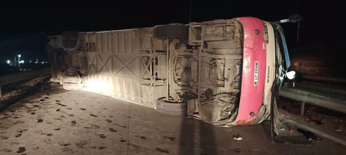 وفاة (06) أشخاص وإصابة 31 شخصًا اثر  انحراف حافلة لنقل المسافرين بالنعامة