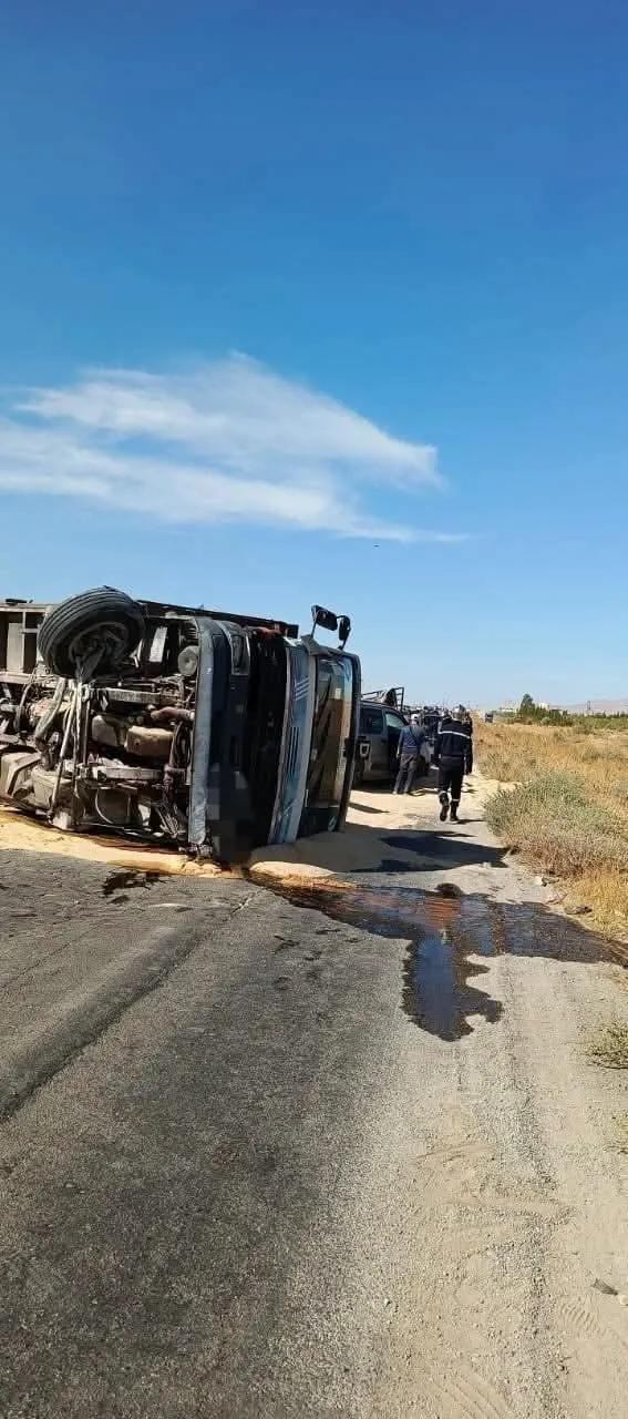 حالة وفـاة و 21 جريح في حادث انحراف وانقلاب حافلة لنقل المسافرين بالمسيلة