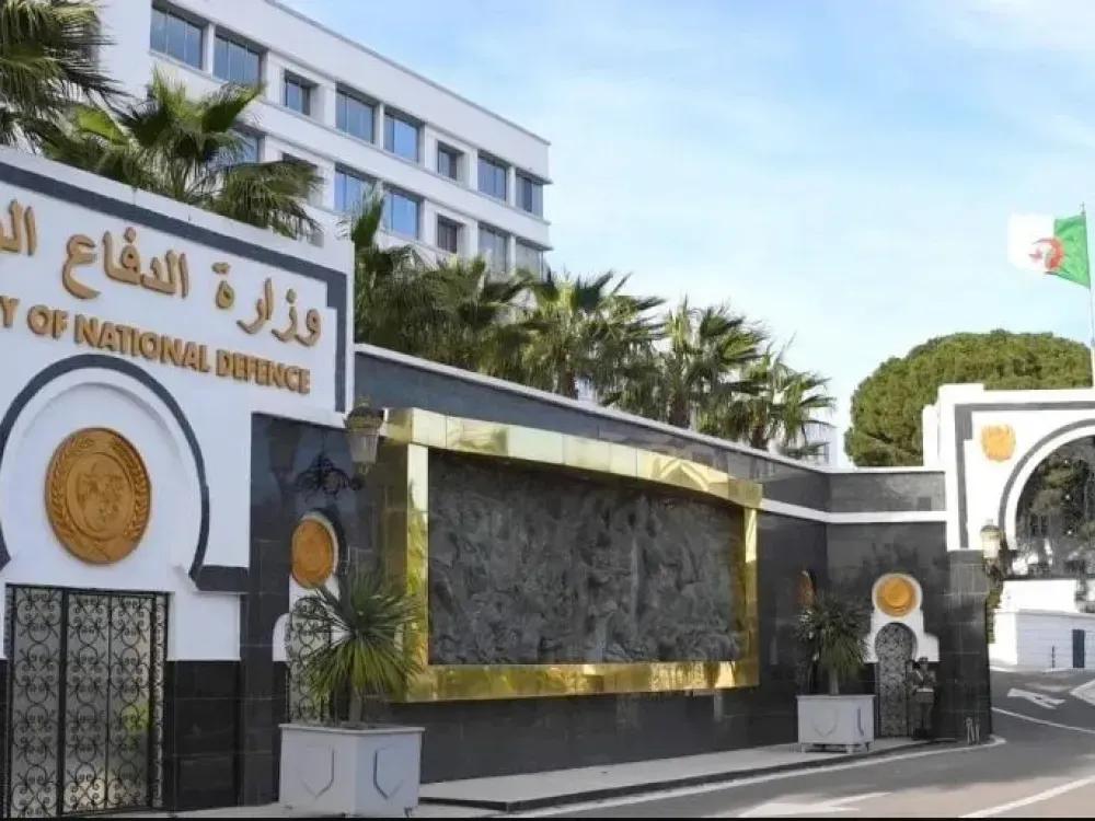 وزارة الدفاع الوطني:الدعوة إلى إتمام إجراءات التصريح والتسجيل بامتلاك طائرات الدرون قبل 30 أفريل