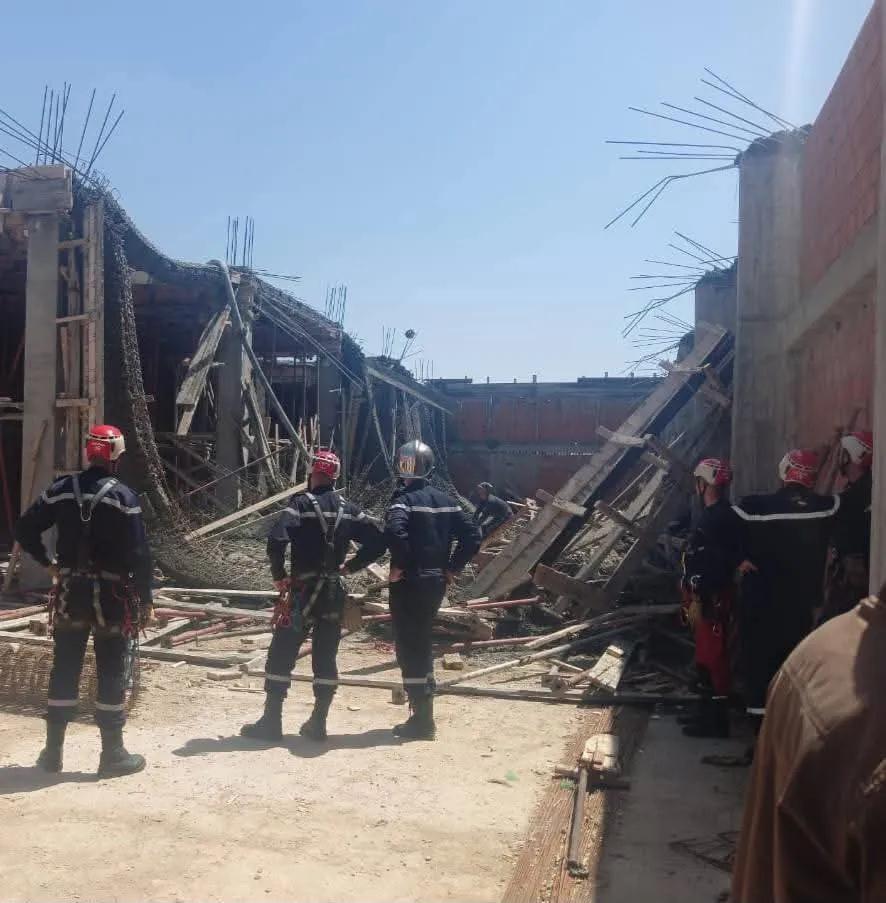 إصابة 4 اشخاص في حادث سقوط سقف بناية بعين ارنات