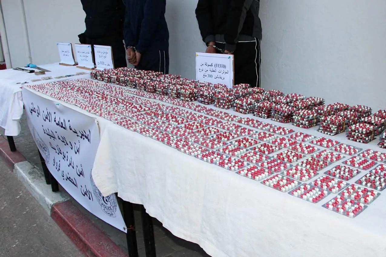 توقيف شخصين وحجز 11310 كبسولة من المؤثرات العقلية بالبليدة