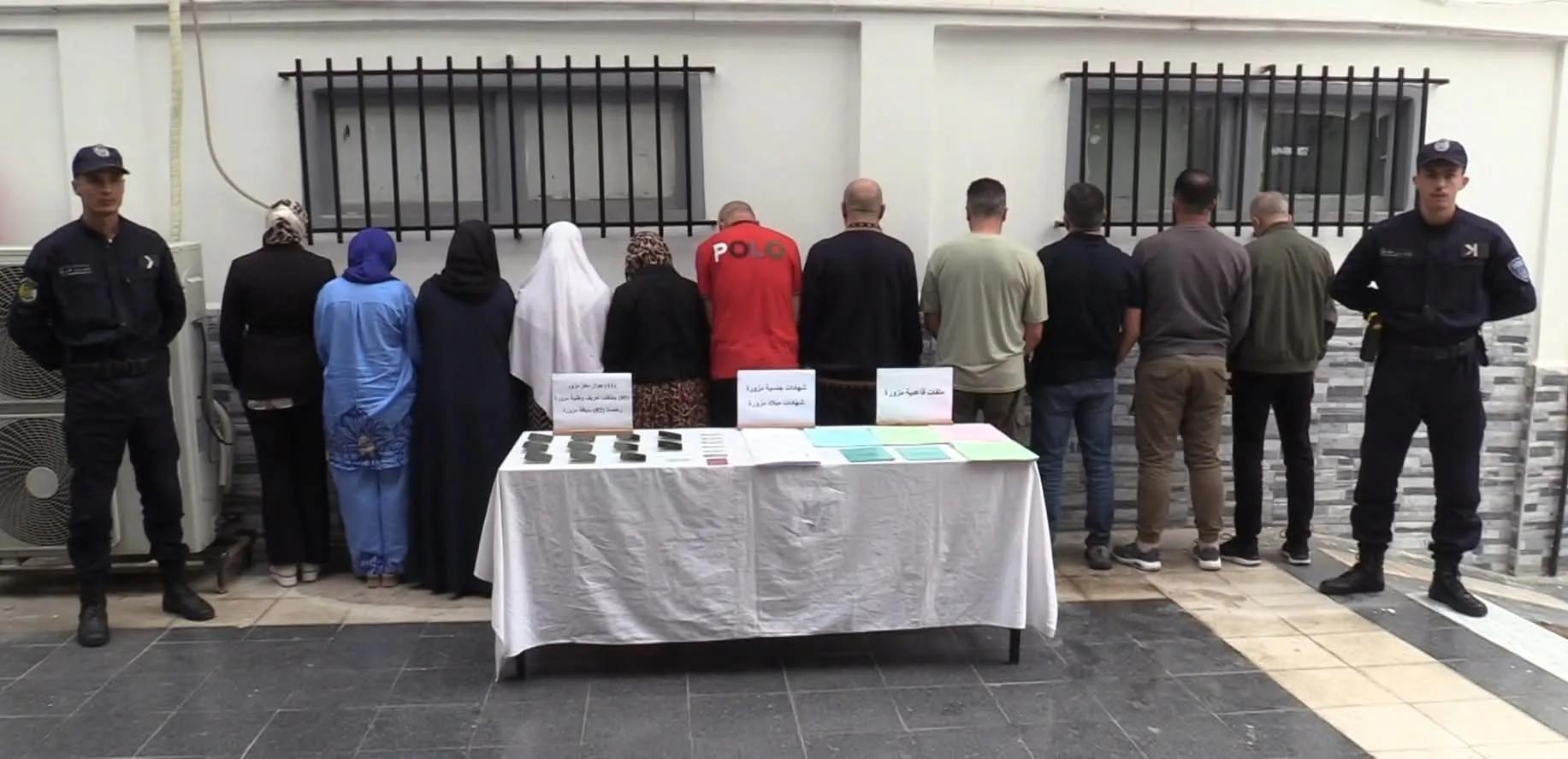 توقيف (11) شخصا وضبط (11) جواز سفر مزوّر بالعاصمة