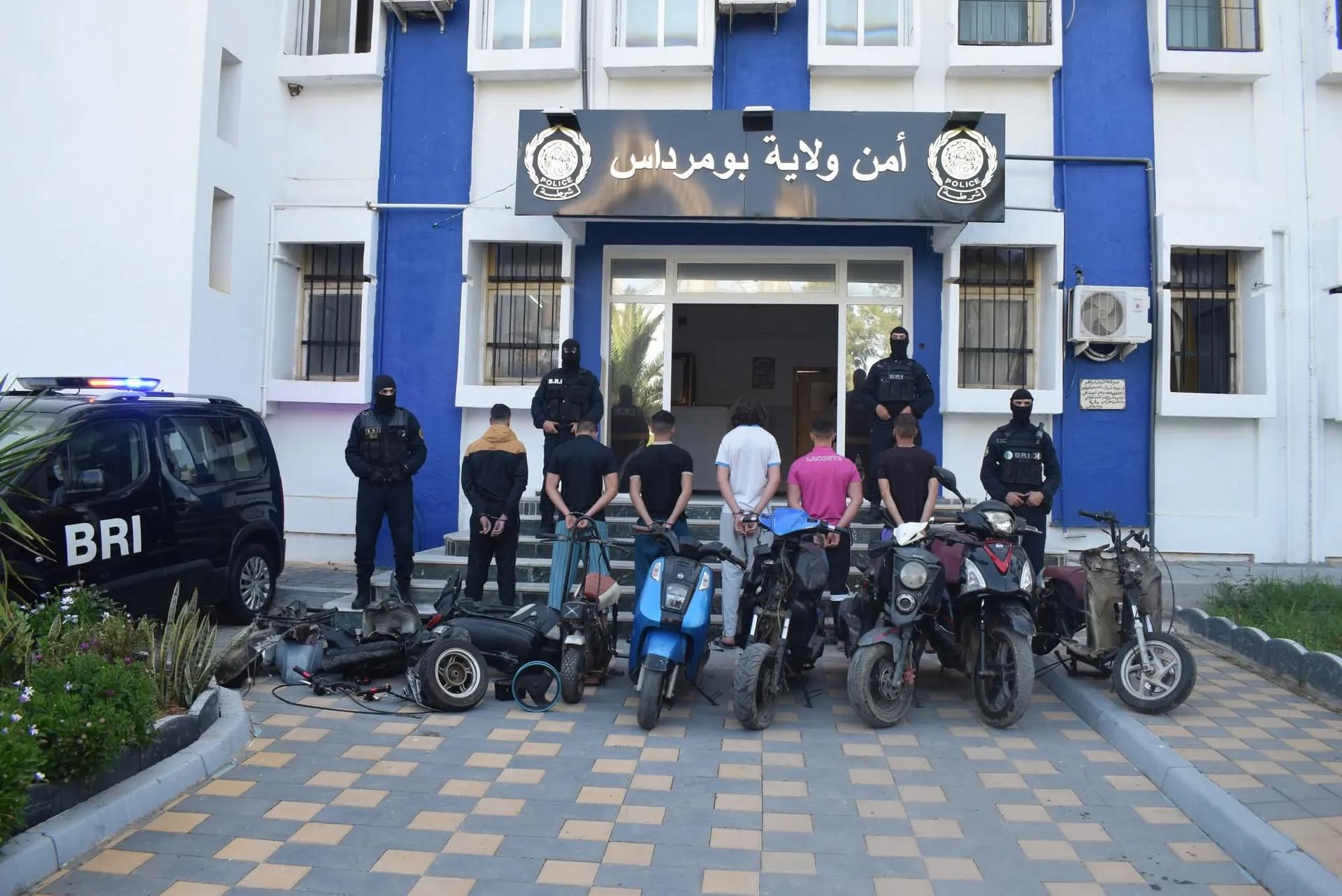 الاطاحة بشبكة إجرامية مكونة من 6 أفراد مختصة في سرقة الدرّاجات النارية ببومرداس