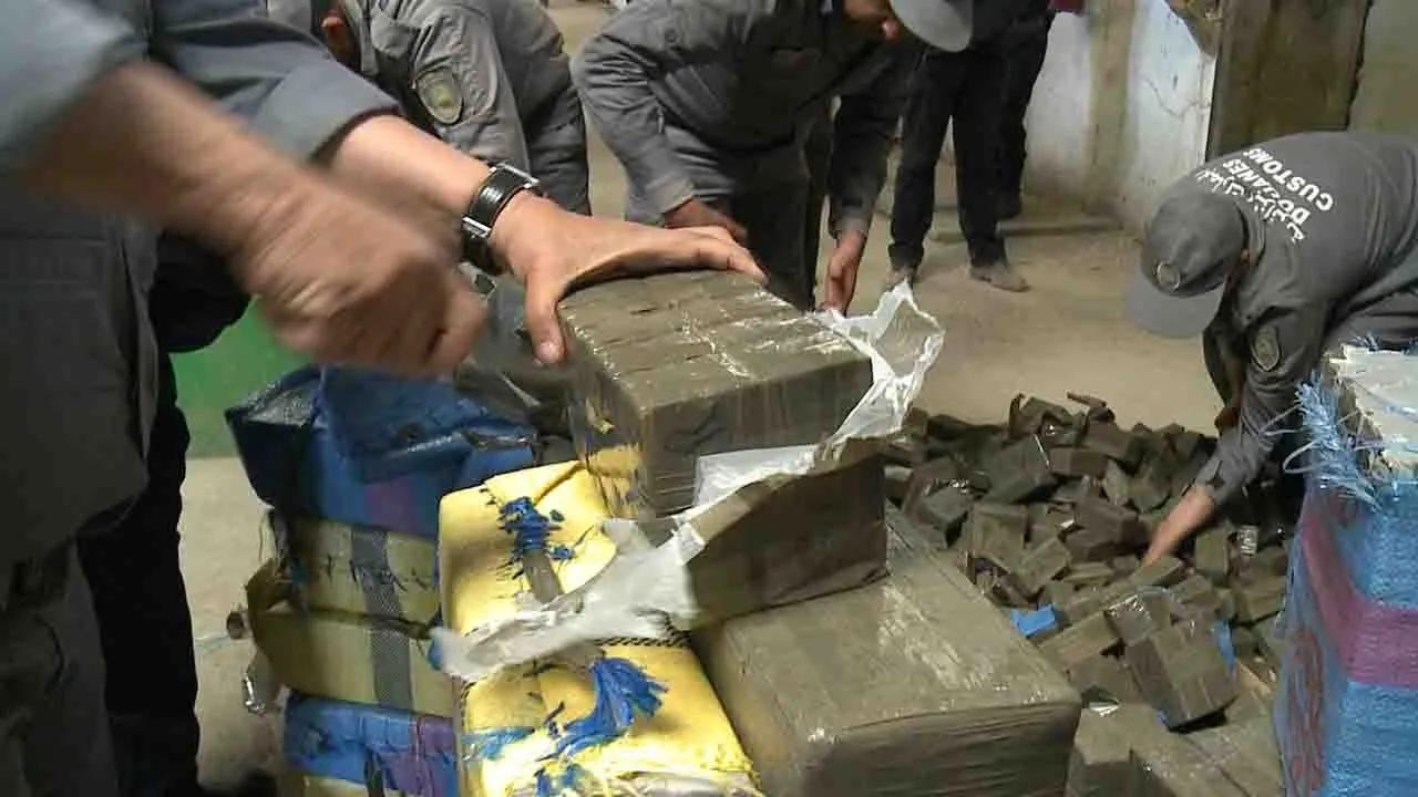 توقيف شخص وحجز اكثر من 36 كلغ من الكيف المعالج بالشلف