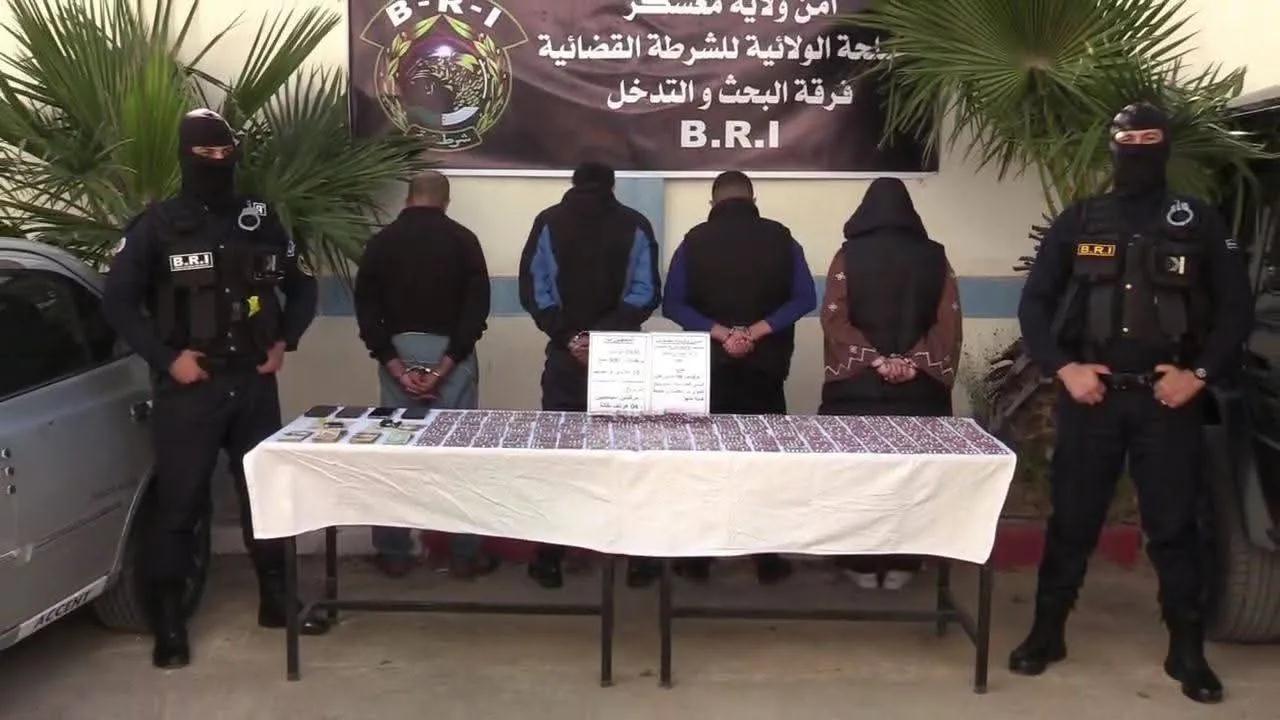 توقيف مجموعة مروجين من بينهم إمرأة وضبط 2430 مؤثر البريقابالين بمعسكر