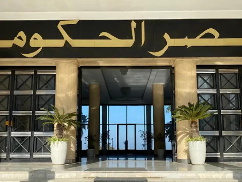 الوزير الأول يترأس اجتماعا للحكومة