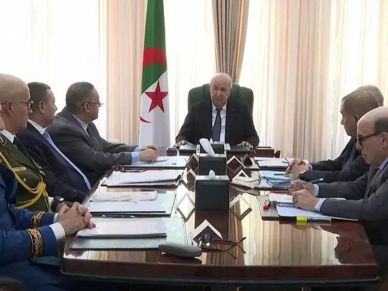 رئيس الجمهورية يترأس اجتماع عمل حول التحضيرات الأخيرة للانتخابات التشريعية