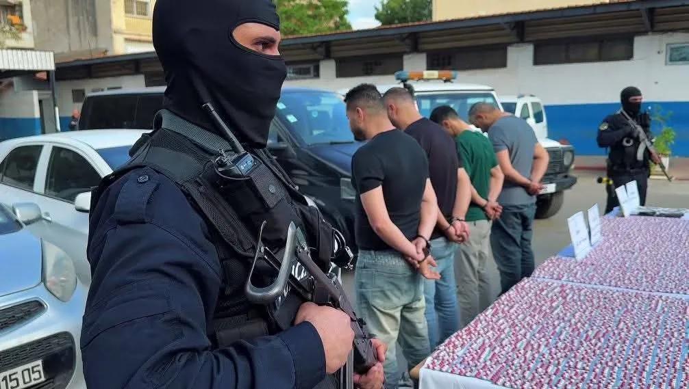 ضبط ما يقارب الـ 06 ألاف كبسولة من المؤثرات العقلية