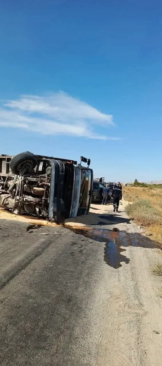 حالة وفـاة و 21 جريح في حادث انحراف وانقلاب حافلة لنقل المسافرين بالمسيلة